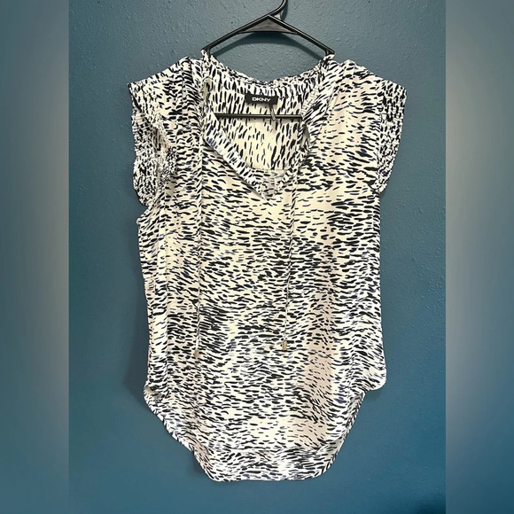 DKNY Navy & Black Printed Short Sleeve Blouse - Small - Picture 2 of 6